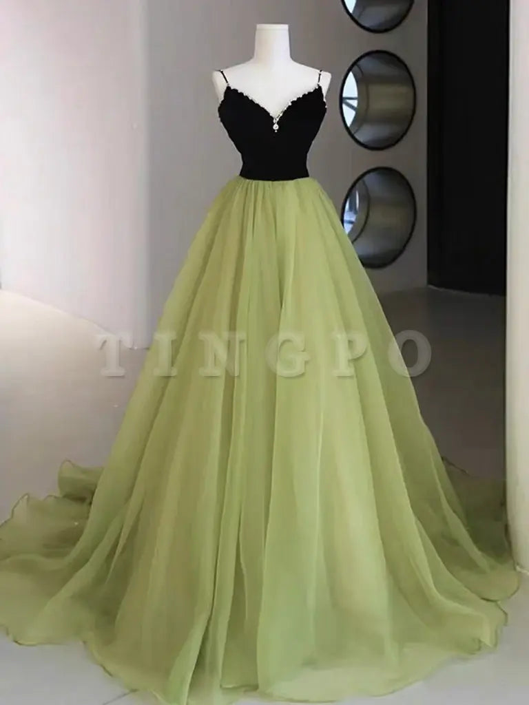 Wholesale A-Line V Neck Green Tulle Long Prom Dress Green Formal Dress gowns evening dresses 
